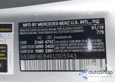 2019 Mercedes-Benz C 300 4Matic z USA, uszkodzony, nr VIN 55SWF8EB4KU305943